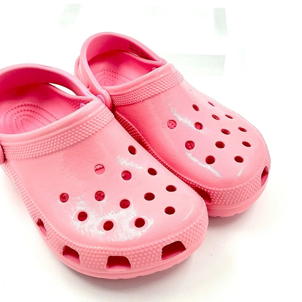 Crocs Girls Size 5 Classic Clog Pink Slip On Water Friendly NEW Kids $40